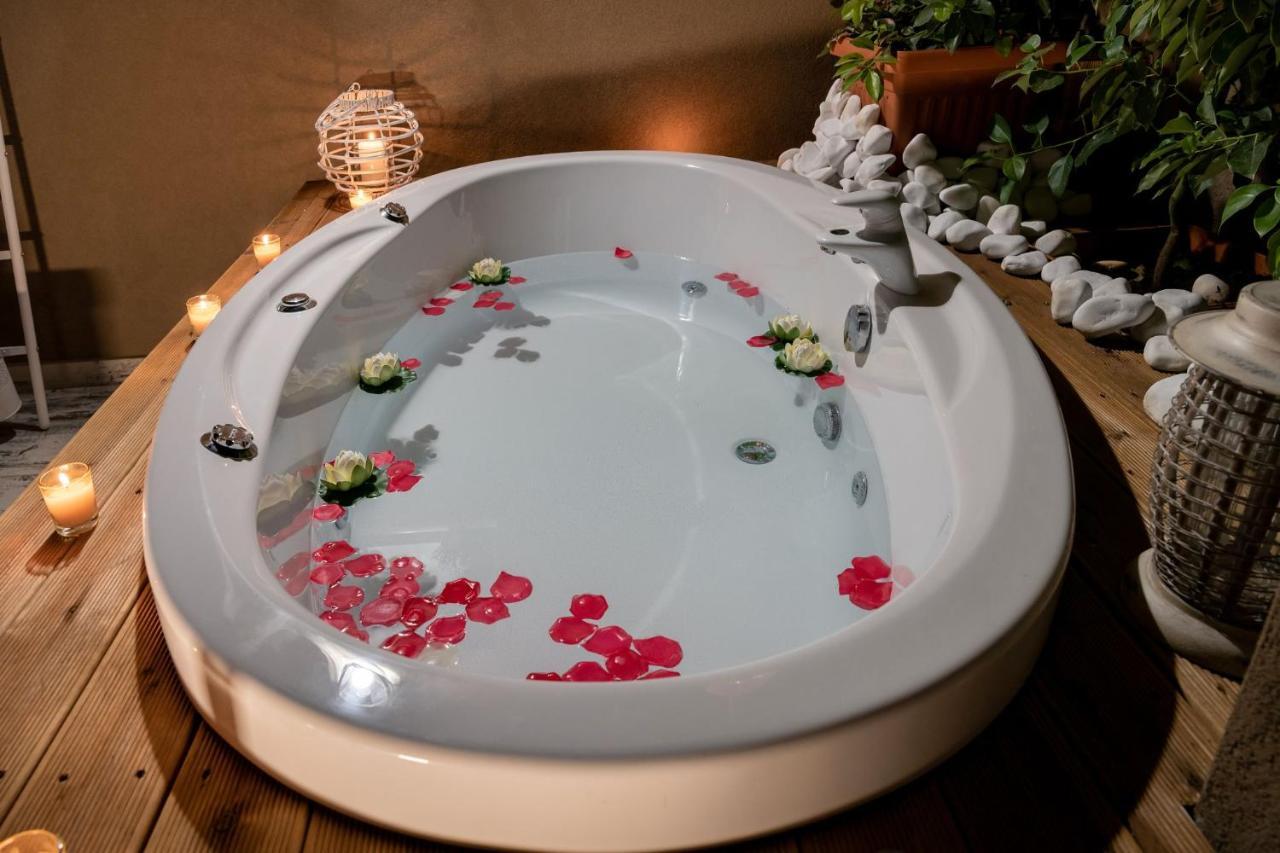 Apartment Castello Luxury With Private Jacuzzi